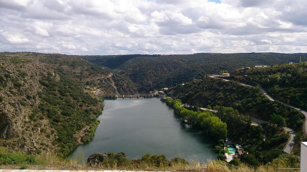 Flor Do Douro - Comercio E Hotelaria, Lda Міранда-ду-Дору Екстер'єр фото